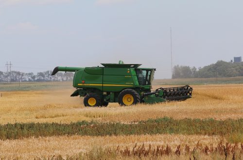 Olej John Deere Plus 50 – niezawodność w trudnych warunkach